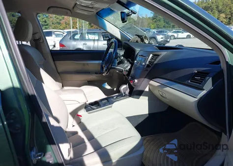 2010 Subaru Outback 2.5I Premium z USA, uszkodzony, nr VIN 4S4BRBFC6A3338123